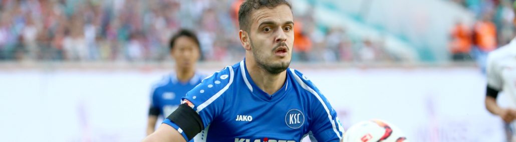 Direkter Wiederaufstieg? Der KSC ist Favorit für eine sofortige Rückkehr in die 2.Liga. Von den Drittligaaufsteigern wird der SpVgg. Unterhaching gehandelt.
